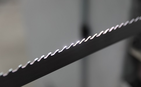 抚州双金属带锯条产生切削噪音的原因具体有哪些？